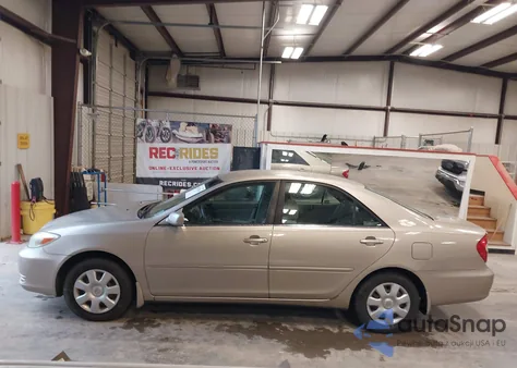 2002 Toyota Camry Le from USA, damaged, VIN JTDBE32K020032654